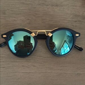 St. Louis Krewe Mirrored Sunglasses